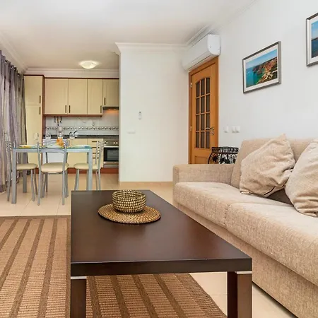 With Balcony Near And Center Apartment Portimao